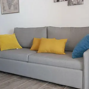 https://moderno-e-luminoso-studio-port-royal.in-canary-islands.com